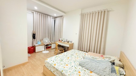 Bán căn góc 2PN 2WC DT: 84m2, tầng 7, Era Town Đức Khải