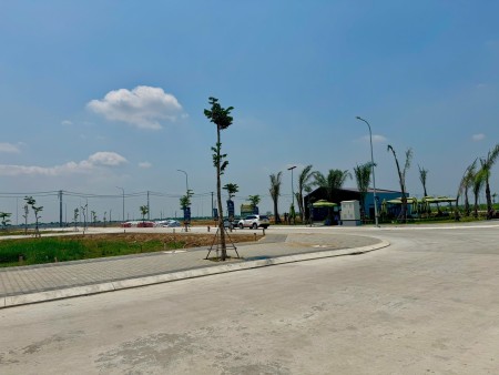 Bán gấp lô đất 90m ngay đường Trần Đại Nghĩa, SHR, giá 2tỷ, cách bệnh viện Nhi Đồng 5p