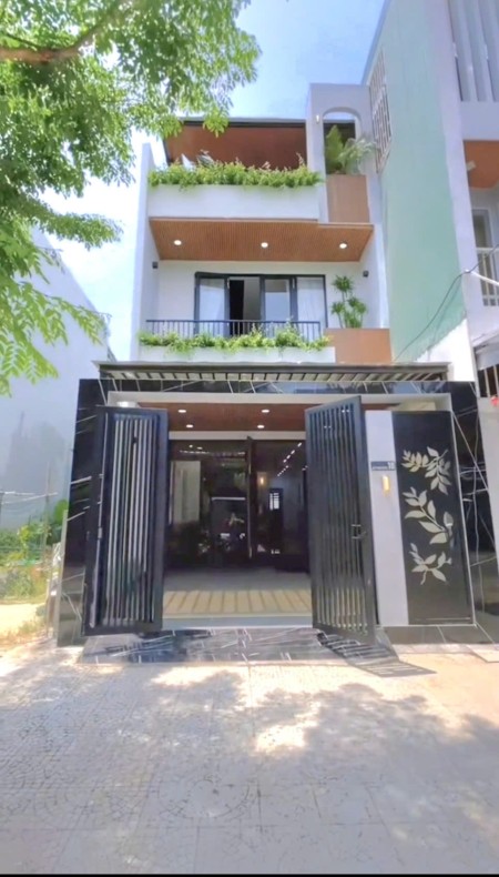 Nhà đẹp xây mới, An cư lạc nghiệp tại Bến Lức, gần UBND- Trường học