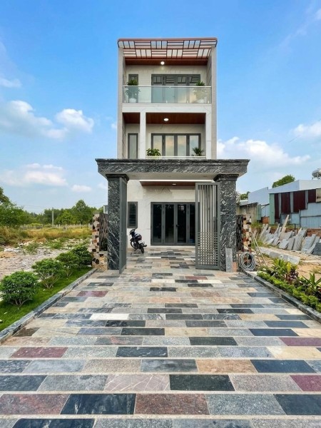 NHÀ 1 TRỆT 2 LẦU (MỚI) GẦN CHANGSHIN - MẶT TIỀN ĐƯỜNG 10M