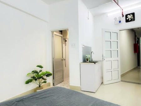 Phòng trọ đầy đủ tiện nghi tại 38 Nguyễn Văn Trỗi, Phú Nhuận