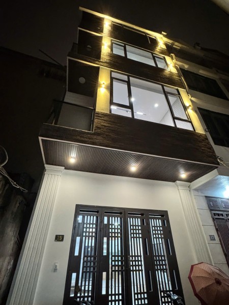 Bán nhà Nguyễn Văn Huyên 50m2, sát công viên Nghĩa Đô, vị trí hiếm