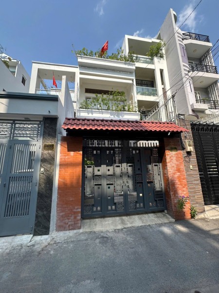 Bán nhà hẻm xe hơi 1 trệt 1 lầu 1 sân thượng Hoàng Diệu P13 Q4 siêu đẹp