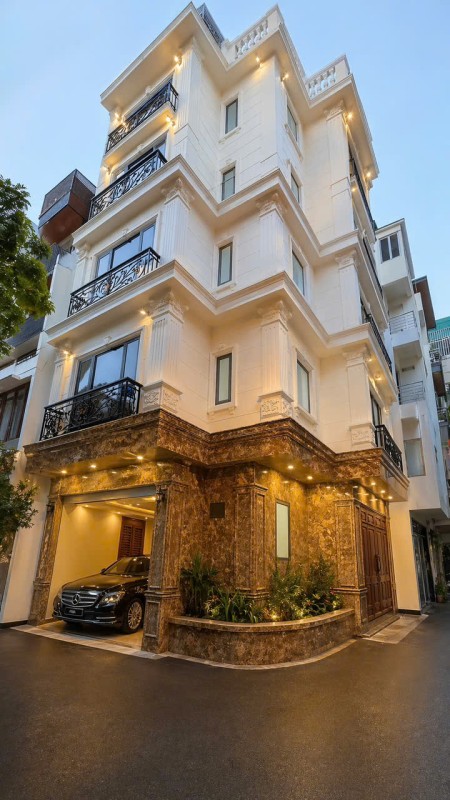 BÁN NHÀ PHỐ ĐỖ NHUẬN LÔ GÓC 66M Ô TÔ VÀO NHÀ 7 TẦNG THANG MÁY MẶT TIỀN ĐẸP KD