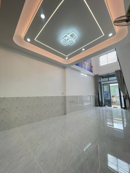 BÁN NHÀ MỚI SÁT TÊN LỬA-MẶT ĐƯỜNG NHỰA 7M - 3 TẦNG SÂN THƯỢNG -60M2- CHỈ 5 TỶ