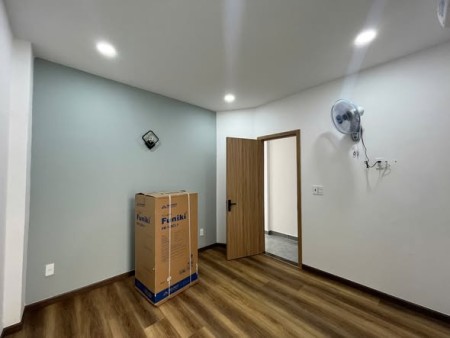 Cho thuê căn hộ Studio tách bếp, cửa sổ trời mới 100% tại 210 Vườn Lài, Q12