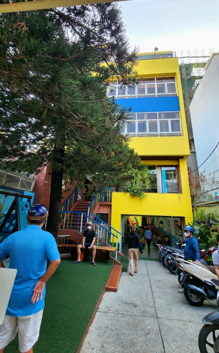 Cho thuê Biệt thự nguyên căn 04 tầng 8x45 gần CV Hoàng Văn Thụ