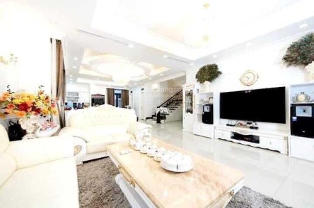 Bán nhà Bạch Mai Thang máy xây mới 45m2 chỉ nhỉnh 8 tỷ