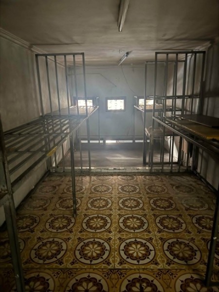 NHÀ PHỐ CỔ - BUÔN BÁN SẦM UẤT - NGỦ CŨNG RA TIỀN