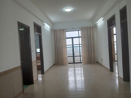Chính chủ cho thuê lâu dài CH CC đầu hồi 90m2, 3PN, 2WC. ĐT 0989192459