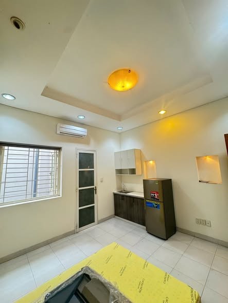 Phòng trọ 25m2 full nội thất, có cửa sổ trời tại 82/14 Nguyễn Xí, Bình Thạnh