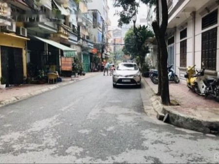 NGUYỄN CHÍ THANH - Ô TÔ TRÁNH - PHÂN LÔ BÀN CỜ - VỈA HÈ, KINH DOANH TỐT