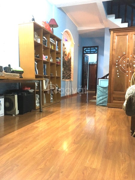 Cho thuê nhà 3 tầng, hướng ĐN, cơ bản đủ nội thất, khu TT Địa chất Mai Lâm, Đông Anh, gần QL3