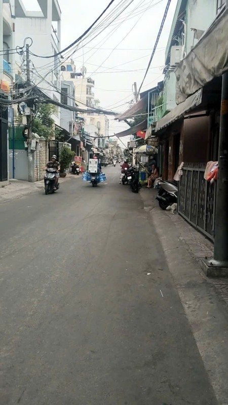 Bán nhà 72m2 - Ngang 6m, Gần MT Nguyễn Thần Hiến, Q4. Giá Hơn 6 Tỷ