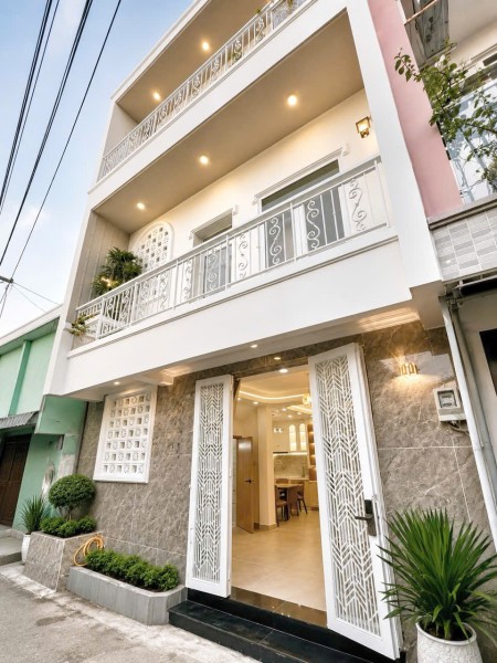 NHÀ MỚI Ở NGAY - SÁT MẶT TIỀN - NGANG 6M - CẠNH PHÚ MỸ HƯNG - NHỈNH 6 T