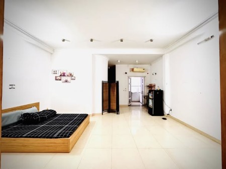 Cho thuê Studio ban công Phạm Cự Lượng, Phổ Quang, gần sân bay, 40-50m2
