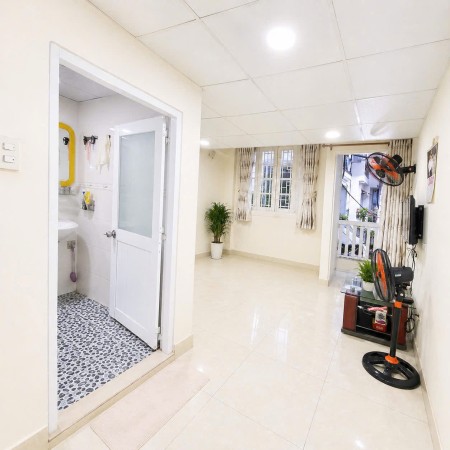 NHÀ 4 TẦNG XÂY KIÊN CỐ - SÁT MẶT TIỀN - NGAY HOÀNG TRỌNG… - Ảnh 4