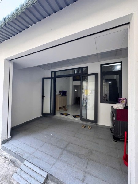 Quận 7- Nhà 3 lầu- 5tỉ nhỉnh- lô góc - hẻm 1 sẹc