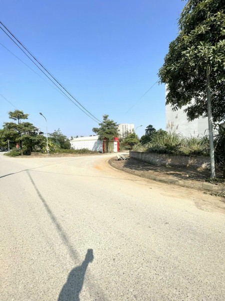 Bán đất chính chủ cận lộ, cận thị, gần UBND và trường học siêu đẹp