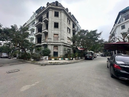 Bán biệt thự Minh Khai 120m2 chỉ 20 tỷ lh ms. Thủy 0393514566