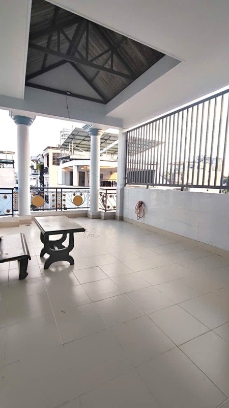 Bán nhà lê đức thọ, 4 x 16m, 4 Tầng, hẻm ô tô, giá 6.7 tỷ