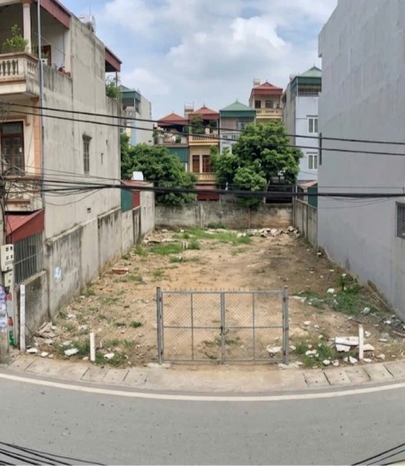 Cần tiền bán đất ven đô giá rẻ như giá lợn chết