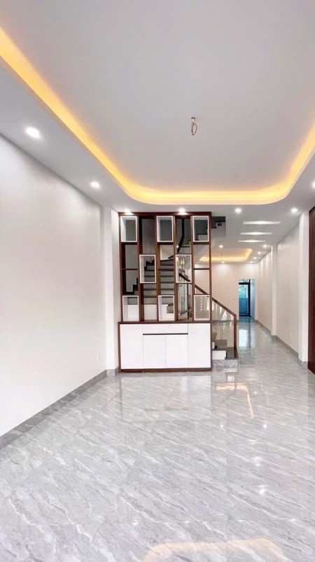 BÁN GẤP*11 tỷ*Nhà 3T x 54m2, KD hoặc mở VP đều tiện kế đg Phan Xích Long Q. Phú Nhuận - HẺM 2 XE HƠI