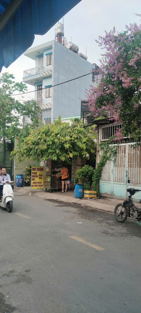 Bán nhà 1 trệt 1 lầu mặt tiền DT42, Đông Thạnh Hóc Môn…