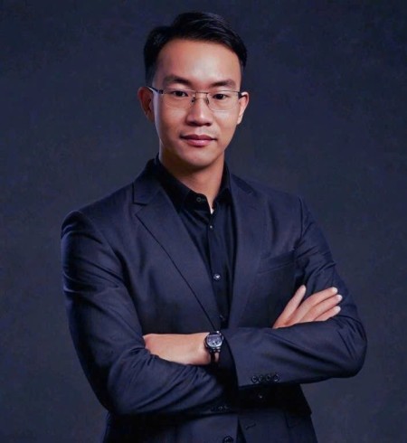 Lý Hồng Lam