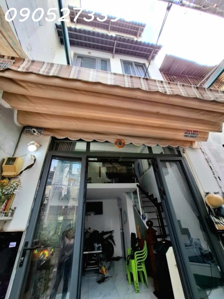 HẺM 4M, Ô TÔ LÝ THUYẾT, 30M2 , 3 TẦNG CÓ SÂN THƯỢNG MỚI ĐẸP, LẠC LONG QUÂN TÂN BÌNH GẦN QUẬN 10,