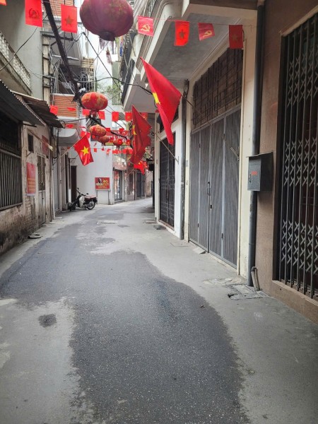  Bán nhà phân lô – Ô tô đỗ gần nhà – Nhà ở ngay