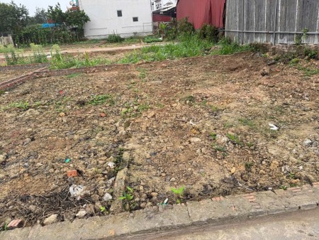 cần bán 80m đất không quy hoạch thôn Cộng Hoà