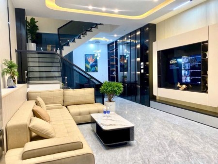 NHÀ MỚI HOÀN THIỆN FULL NỘI THẤT – TRUNG TÂM HÒA CƯỜNG NAM