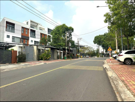 CẦN BẤN GẤP NHÀ ĐƯỜNG TỐ HỮU, PHƯỜNG KHÁNH BÌNH, TÂN UYÊN, BÌNH DƯƠNG, DT 100M2, SỔ HỒNG RIÊNG