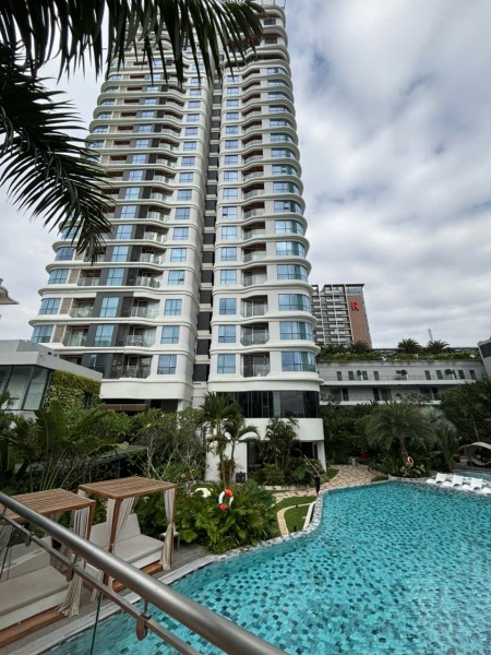 cho thuê căn 2PN Dt 90m2 view hồ trung tâm