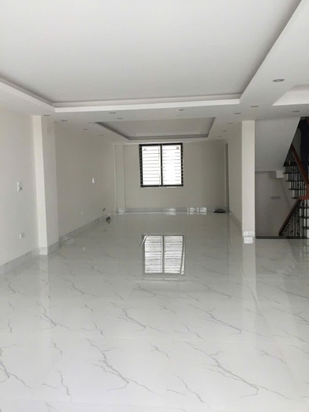 Cho thuê nhà nguyên căn liền kề làm văn phòng hoặc trung tâm, spa khu vực Trâu Quỳ/Gia Lâm/Hà Nội