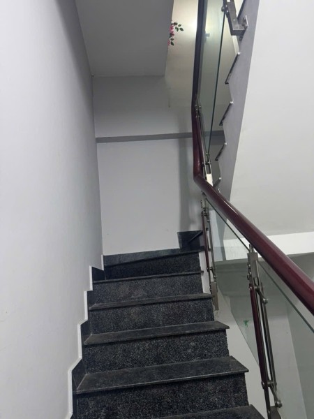 Nhà đẹp Tân Thới Nhất - 5 tầng - Đường xe hơi quay đầu - Sát mặt tiền - Chỉ việc dọn vào ở