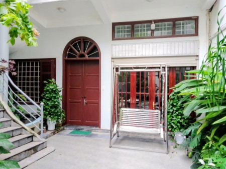 Bán nhà riêng dt 133m2 mặt ngõ 211 phố Khương Trung thông vành đai 2.5 Đầm Hồng, sổ hồng, 38 tỷ