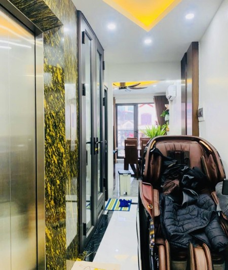 Giảm 400 Triệu, Nhà Đẹp Lõi Tây Hồ,5T Thang Máy, 10m Oto Dừng Đỗ Ngày Đêm