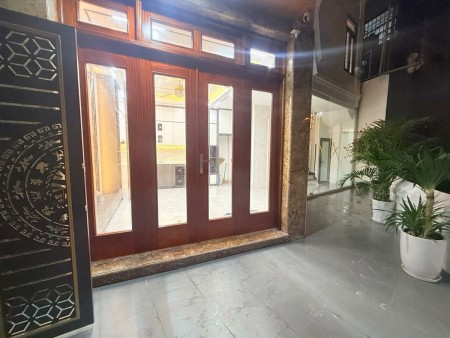NHÀ ĐẸP NGÕ 224 ĐƯỜNG HOÀNG MAI VIEW HỒ – LÔ GÓC – 2 MẶT THOÁNG – THANG MÁY – CHỈ XÁCH VALI VỀ Ở