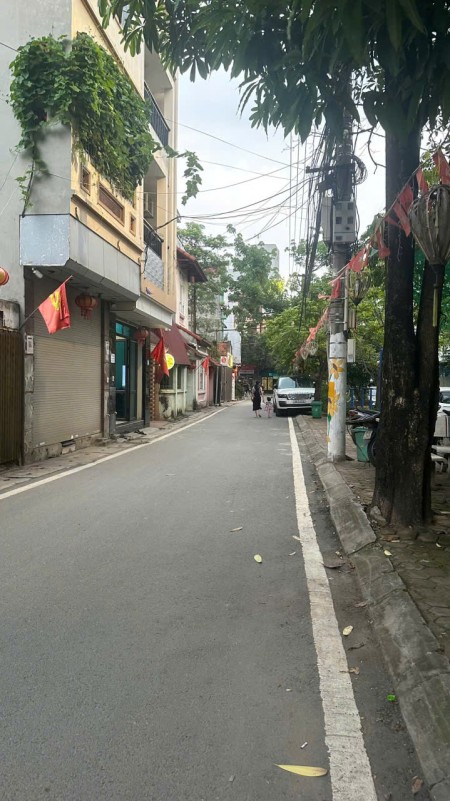 CHỦ BÁN GẤP BÁN NHÀ ĐẸP LAI XÁ 6 TỶ - GẦN QL 32- ĐH THÀNH ĐÔ - CẠNH Ô TÔ