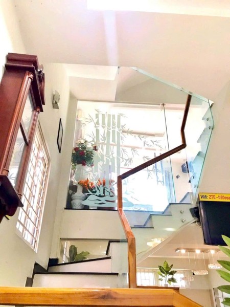 CHỈ 6 TỶ X - B.ÁN CĂN 3 MẶT KIỆT Ô TÔ ĐẬU ĐỖ LÊ ĐÌNH LÝ-4 TẦNG (5 PHÒNG)-70m2 - VỪA Ở VỪA KINH DOANH