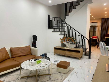 BÁN GẤP - Liền kề Chà Là 64m2, giá 8,5 tỷ, hướng Đông Nam