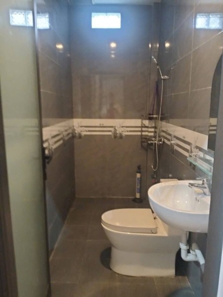 Nhà 2 tầng kiệt Nguyễn Huy Tưởng