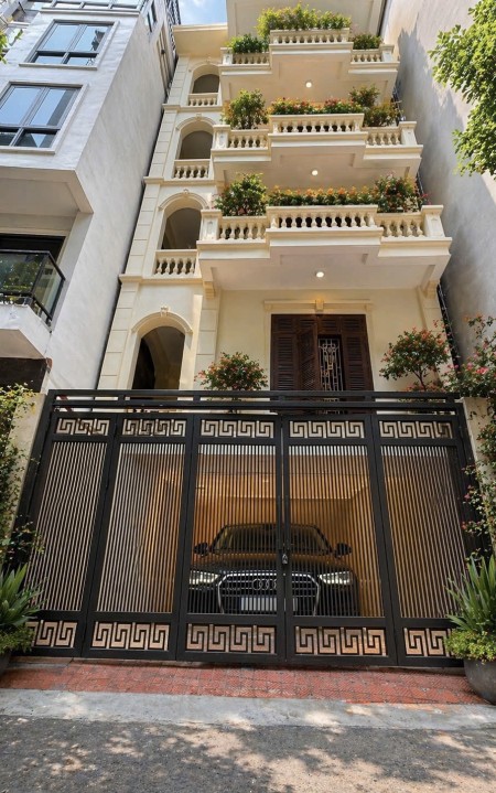  LÕI TÂY HỒ – 3 BƯỚC RA VỆ HỒ – GARA Ô TÔ – MT 7.05m NỞ HẬU – 98M² – 29,3 TỶ 