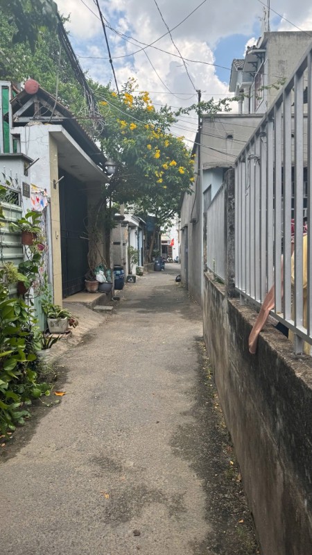 Bán nhà CHDV 2T Linh Xuân, Thủ Đức có Kiốt + 7 PN, 158m2, nhỉnh 5.x tỷ