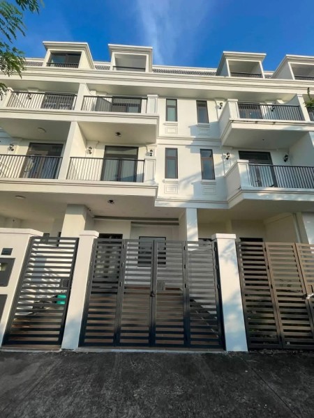 Bán nhà phố Lavida Vũng Tàu 1 trệt 3 lầu 5.7 tỷ sổ riêng Alo Phạm Yến 0775707172