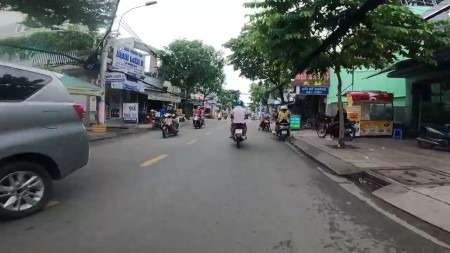 Nhà mới keng 40m2 tặng full nội thất 2 tầng xe hơi quay đầu chỉ nhỉnh 2 tỷ