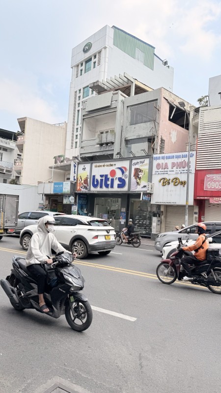 Sở Hữu Nhà Phú Nhuận Giáp Quận 1 Giá Chỉ 70 Triệu/m2