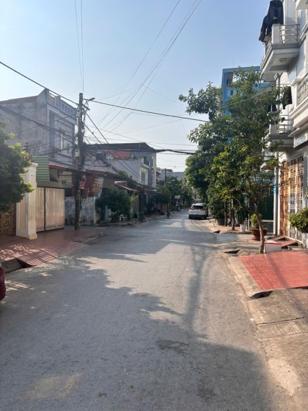 Bán gấp nhà tuyến 2 Trực Cát, 60m2, ô tô đỗ cửa